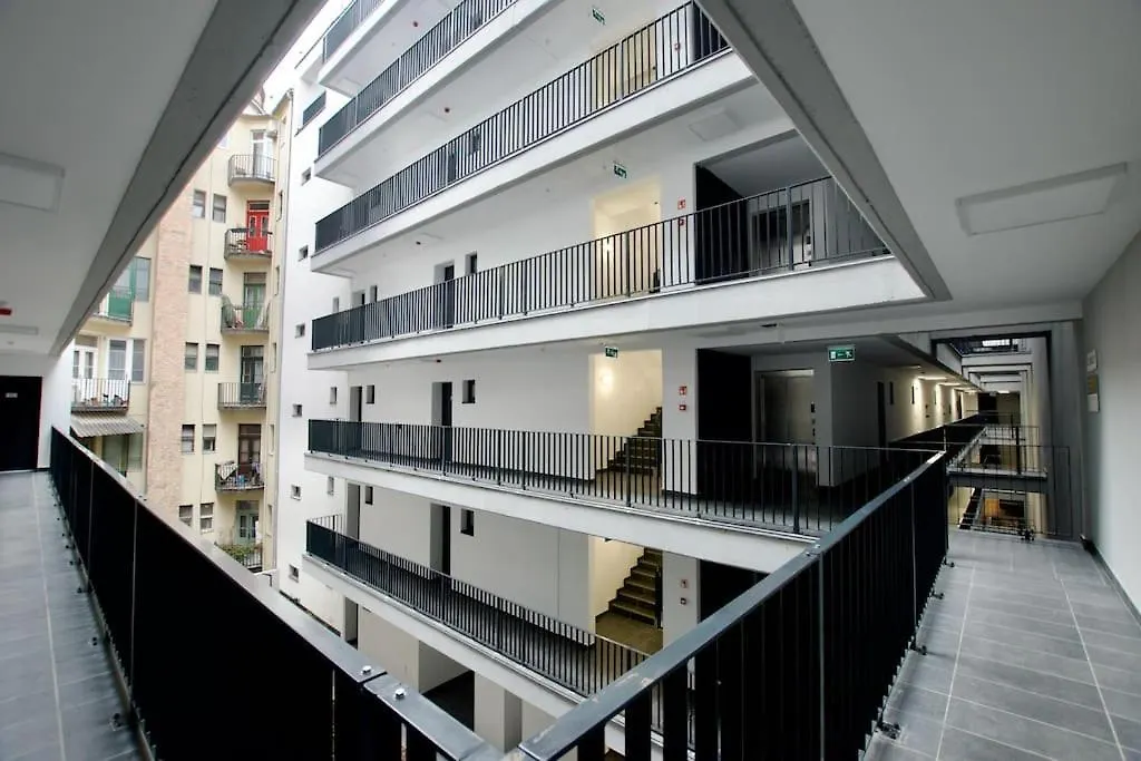 Standard Apartment By Hi5-Horvath Mihaly Square location
